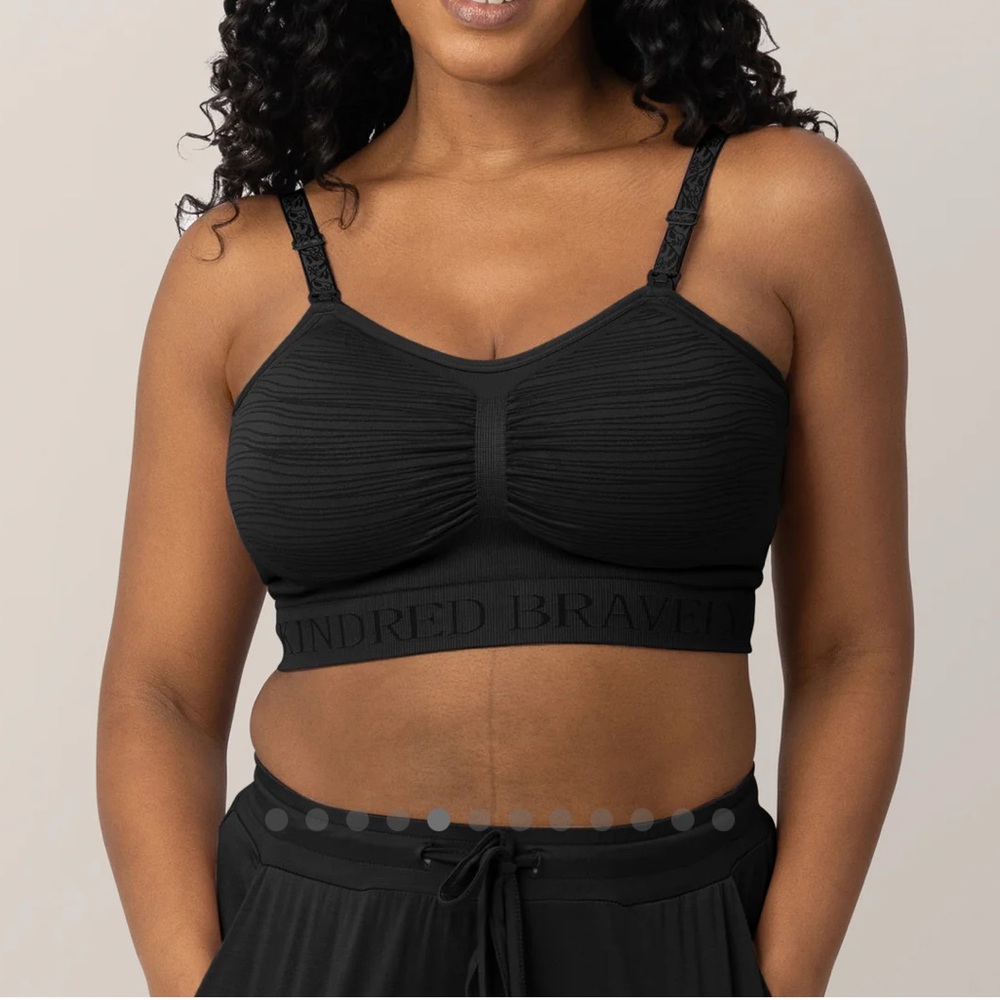 Sublime® Hands-Free Pumping & Nursing Bra | Black - Busty (E-H) / M